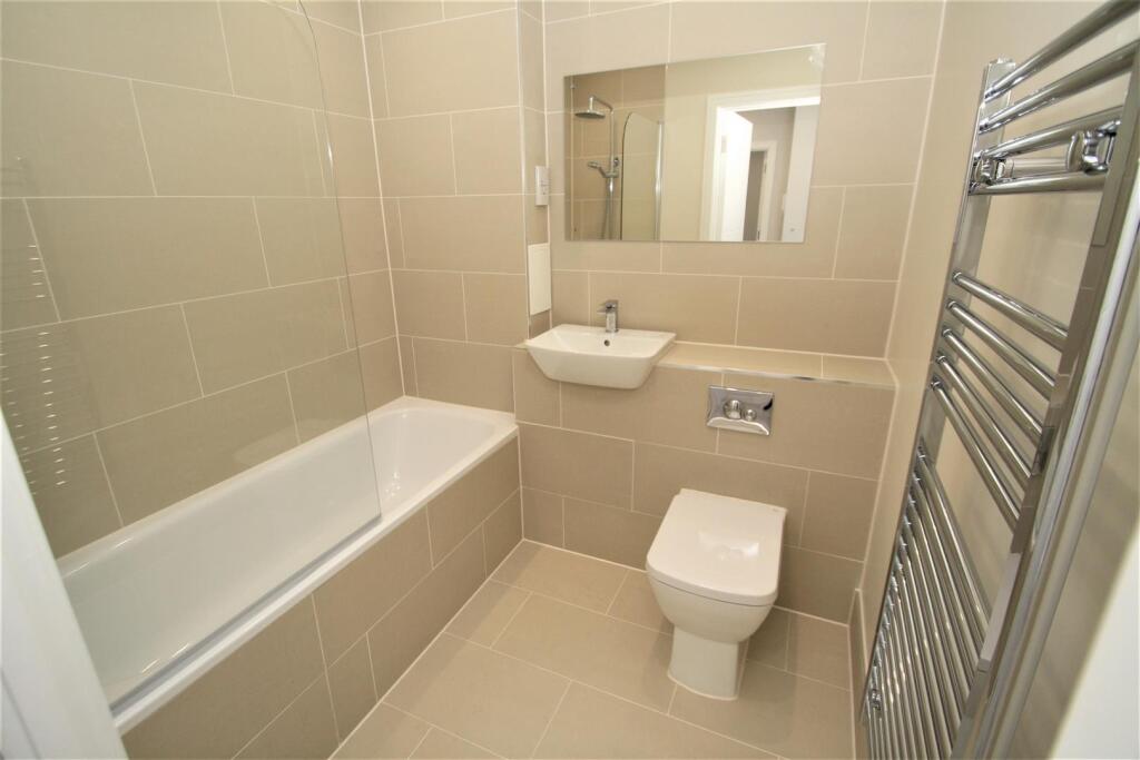 Bathroom.JPG