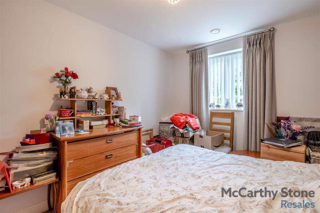 8648657-interior15.jpg