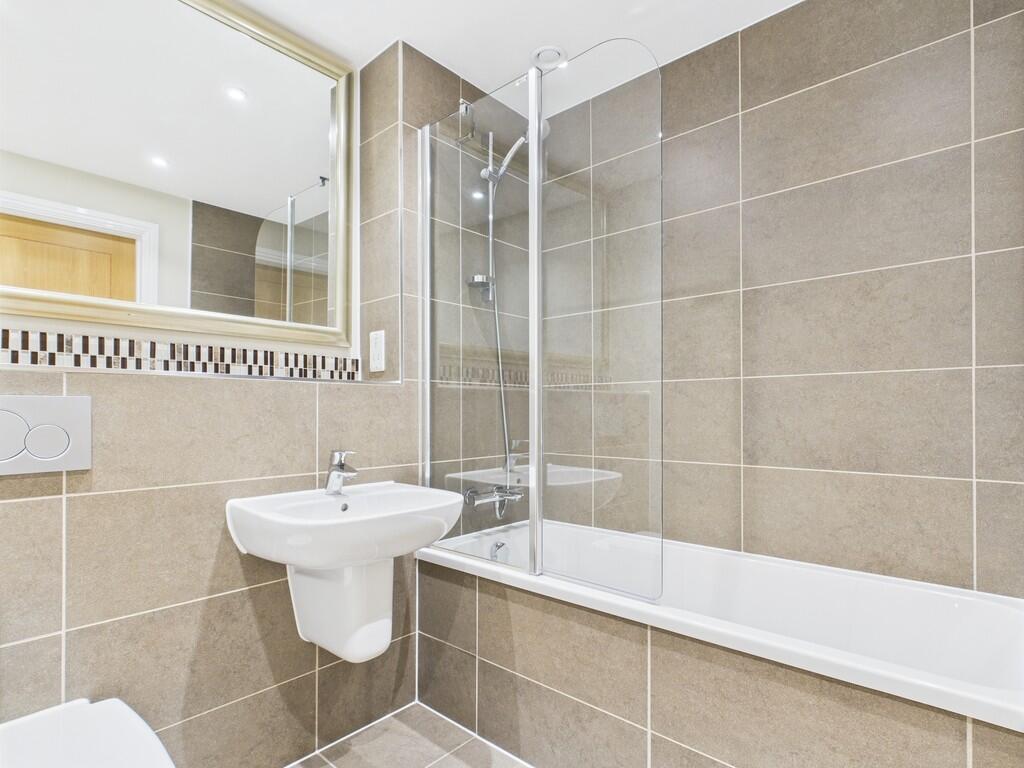 CAM01452G0-PR0162...