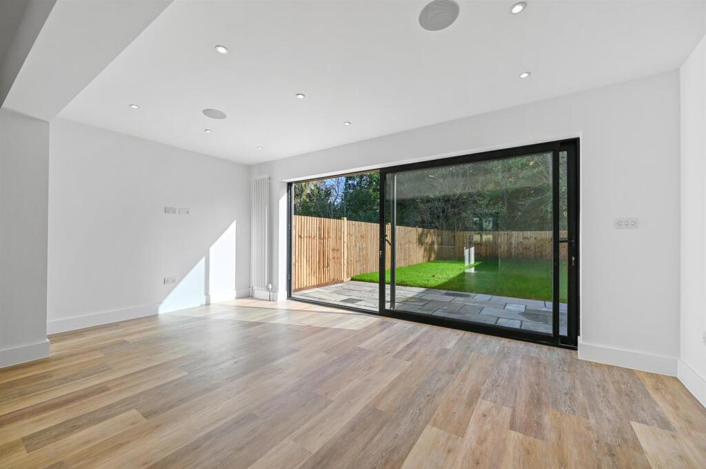 Family Room.jpg