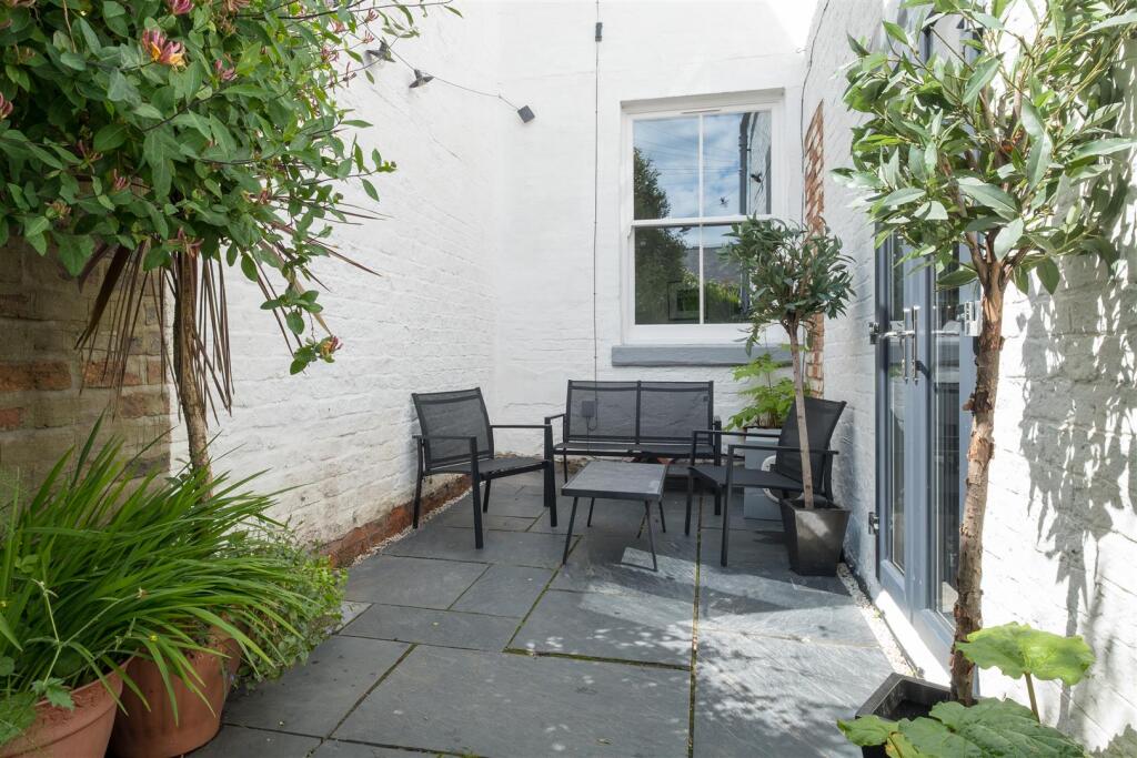 untitled (38 of 44).jpg