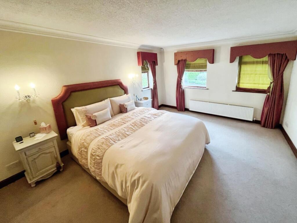 27e32059-Bedroom 20One.jpg