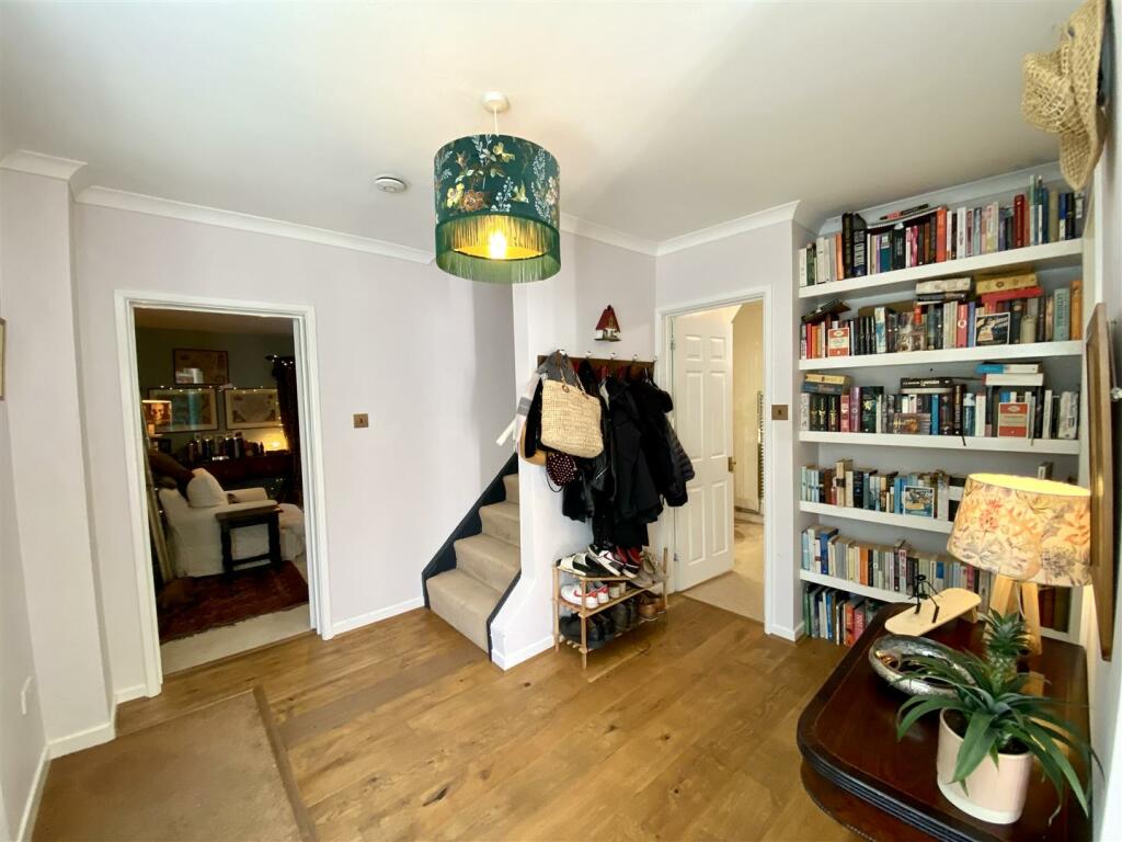 ENTRANCE HALL