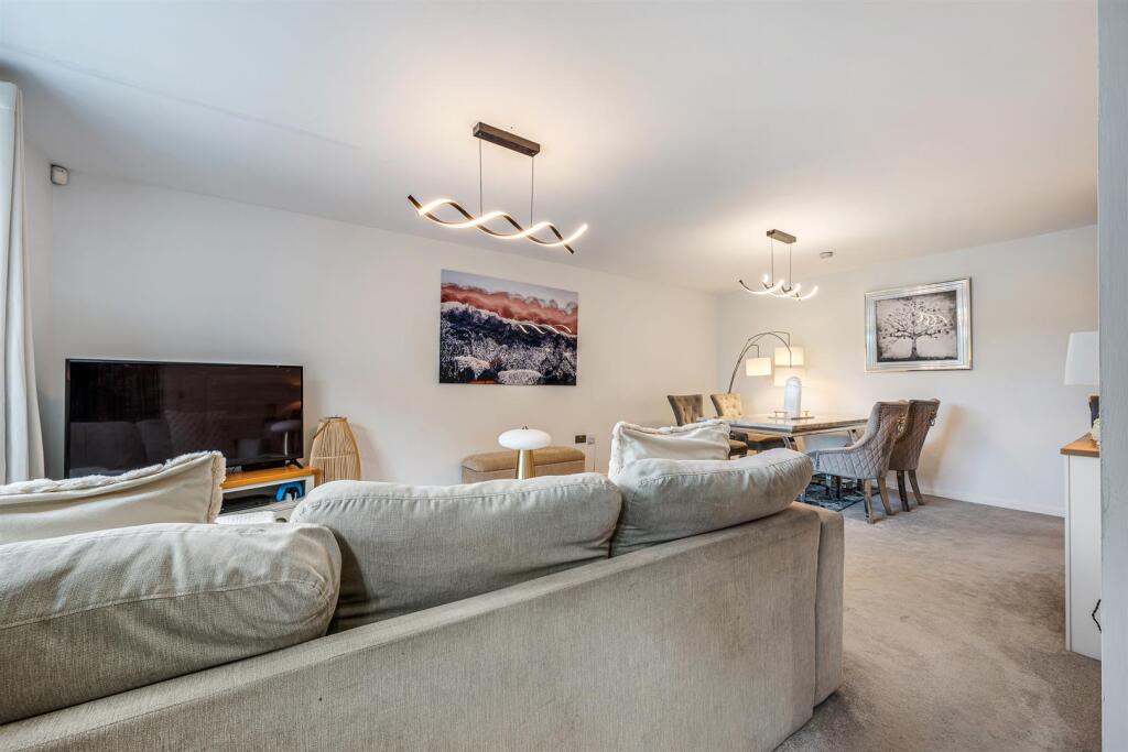 12 Chaise Meadow HDR-23 (1).jpg