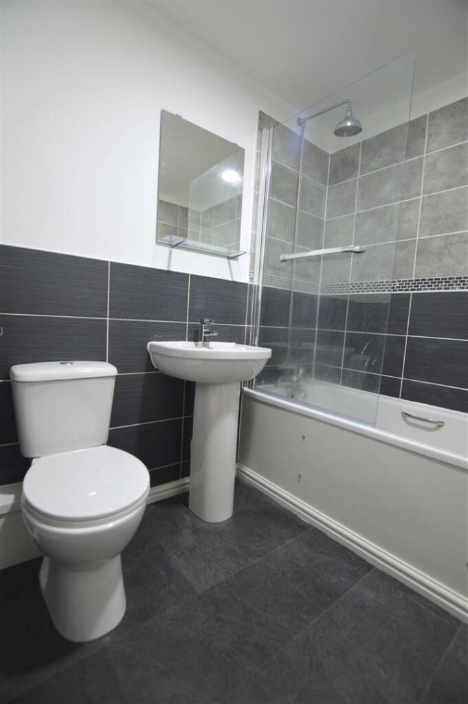 9 Casey Court Bathroom.JPG