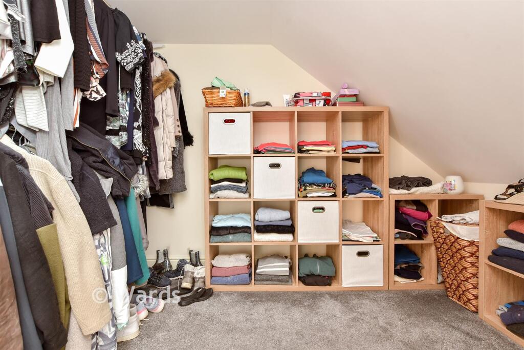 Walk-In Wardrobe