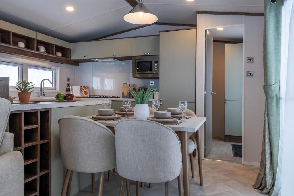 Plot-18-Regal-Harlington-Lodge-40-x-20,-2025-model