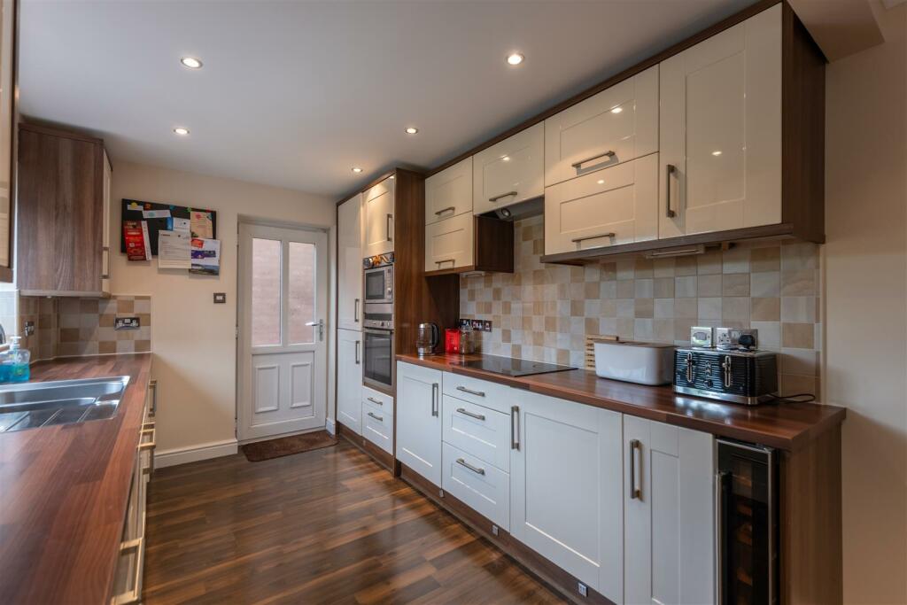 32 Bowmere Road-002.jpg