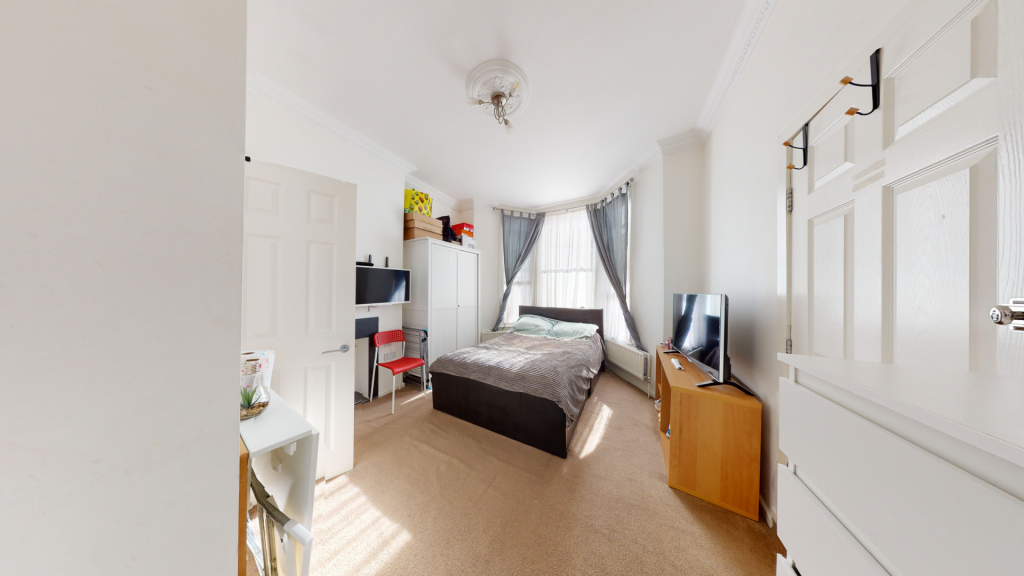 STUDIO/SUITE ONE