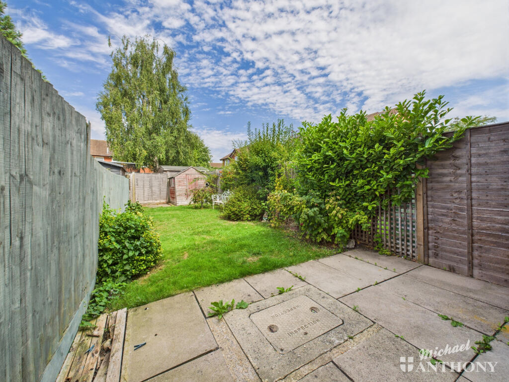 CAM03852G0-PR0383-STILL001