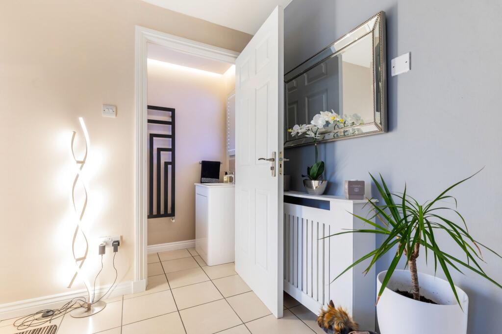 Hallway WC