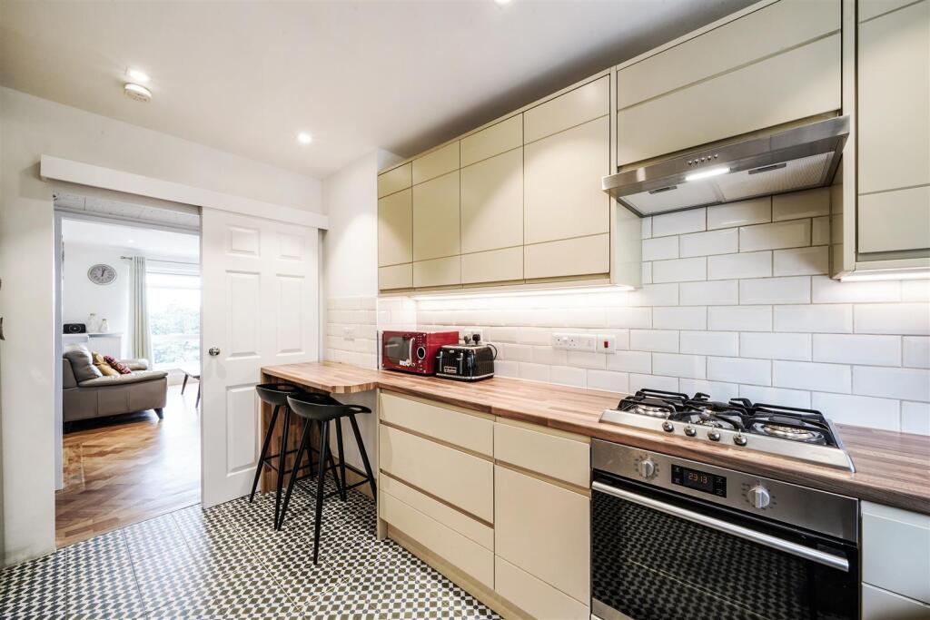 125 Park Lane - slXyX3R7YycFkaaDErv1.jpg