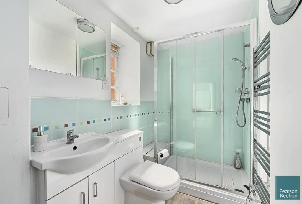 80 Harewood Court BN3 (5).jpg