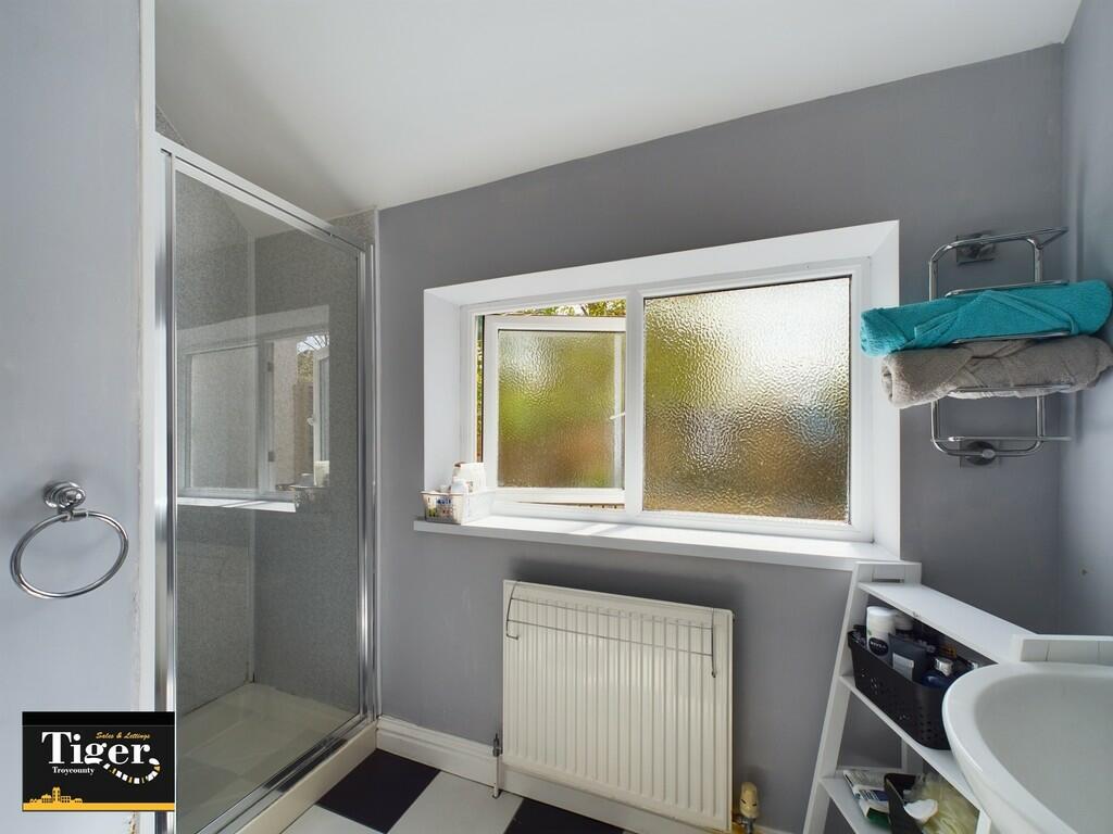 CAM02176G0-PR0223...