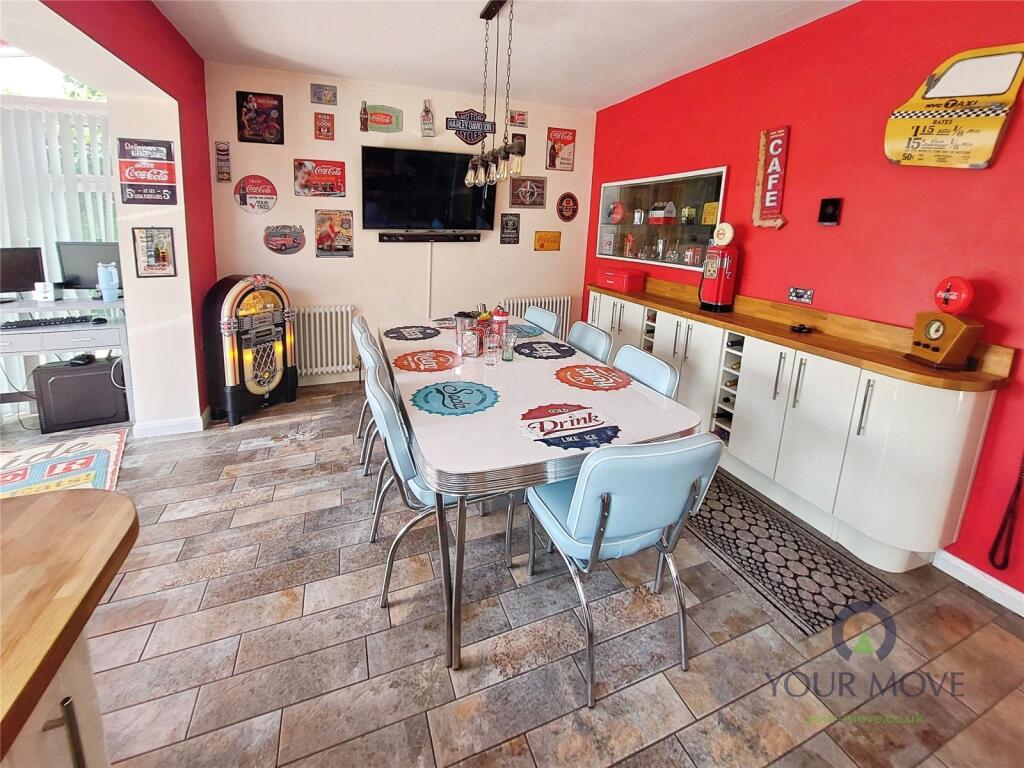 Open Plan Kitchen 3