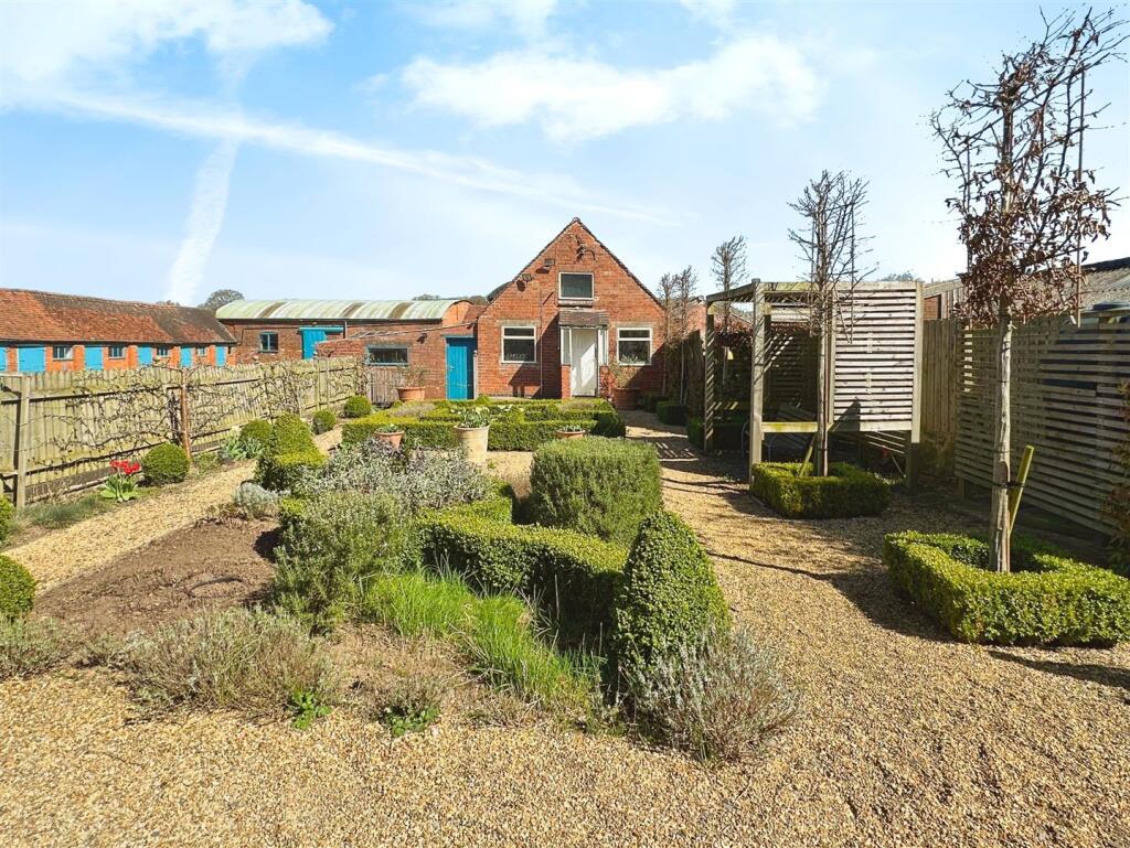 816b681c-image_picker_444BFFA1-128D-444B-831C-A807