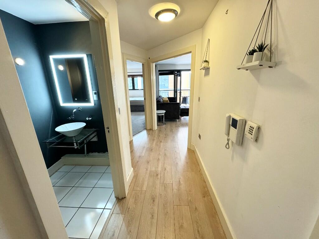 ENTRANCE HALLWAY