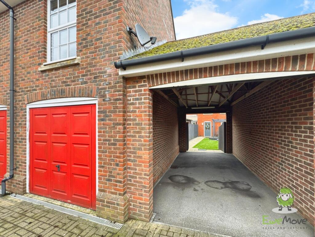 Garage &amp; Carport