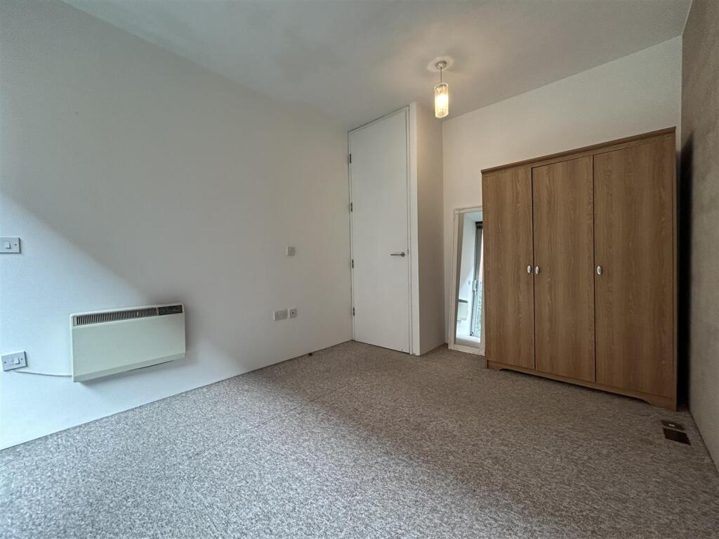 Bedroom.jpeg