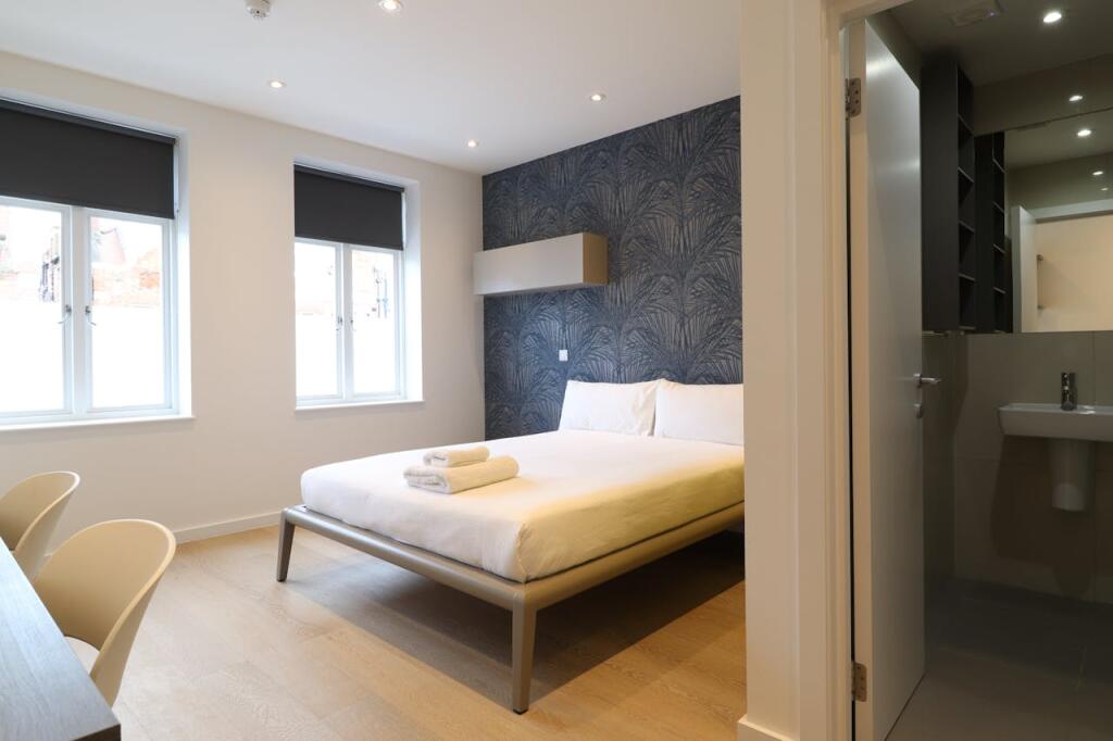 LymingtonRoad64.jpg