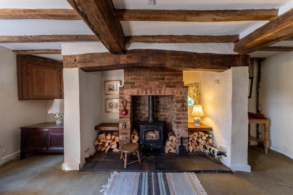 Laburnum Cottage-016.jpg