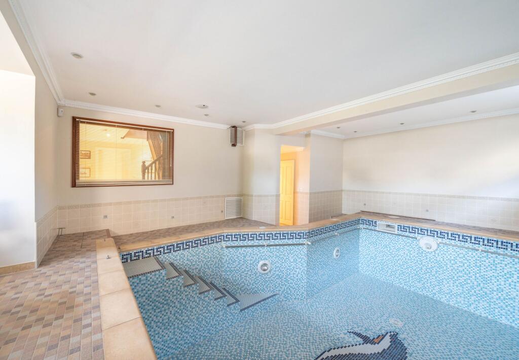 POOL ROOM