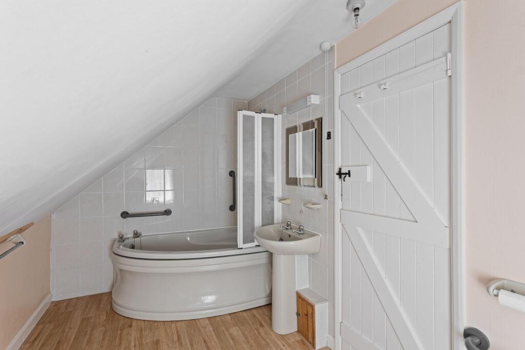 Swallows Cottage-03.jpg