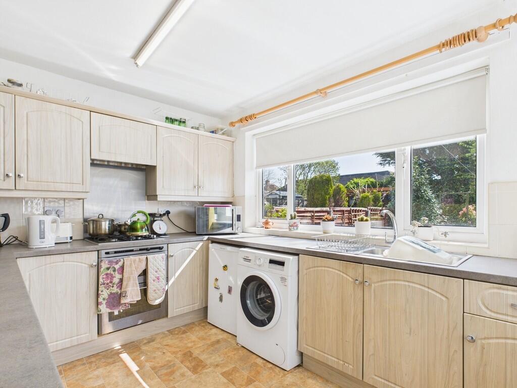 CAM03582G0-PR0089...