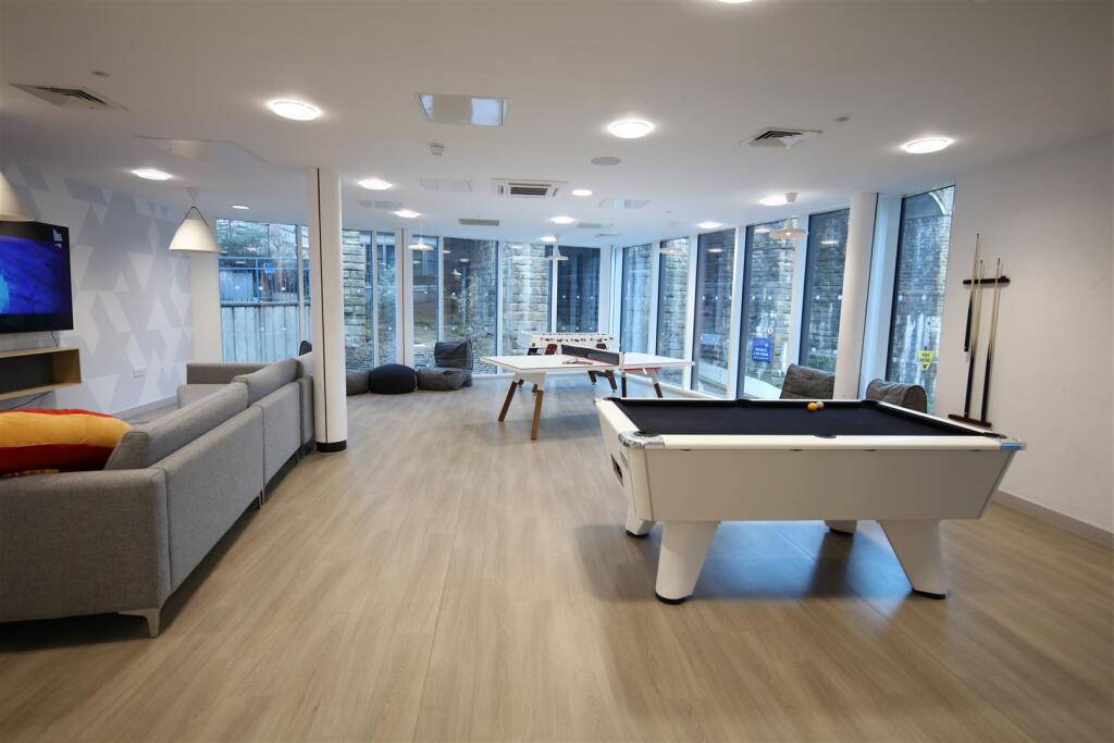 TYNE BRIDGE GROUND FLOOR GAMES AREA.JPG