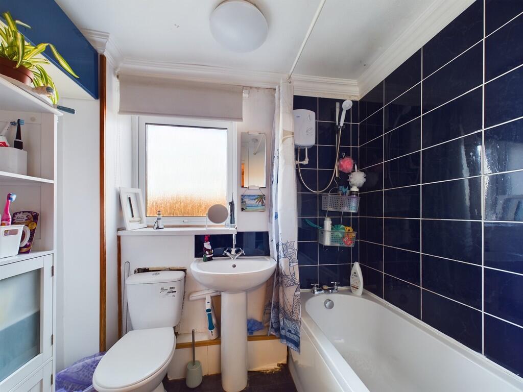 CAM01835G0-PR0135...