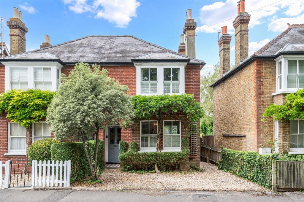 COLLEGE ROAD (3).jpg