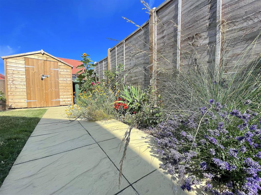 Garden (5).jpeg