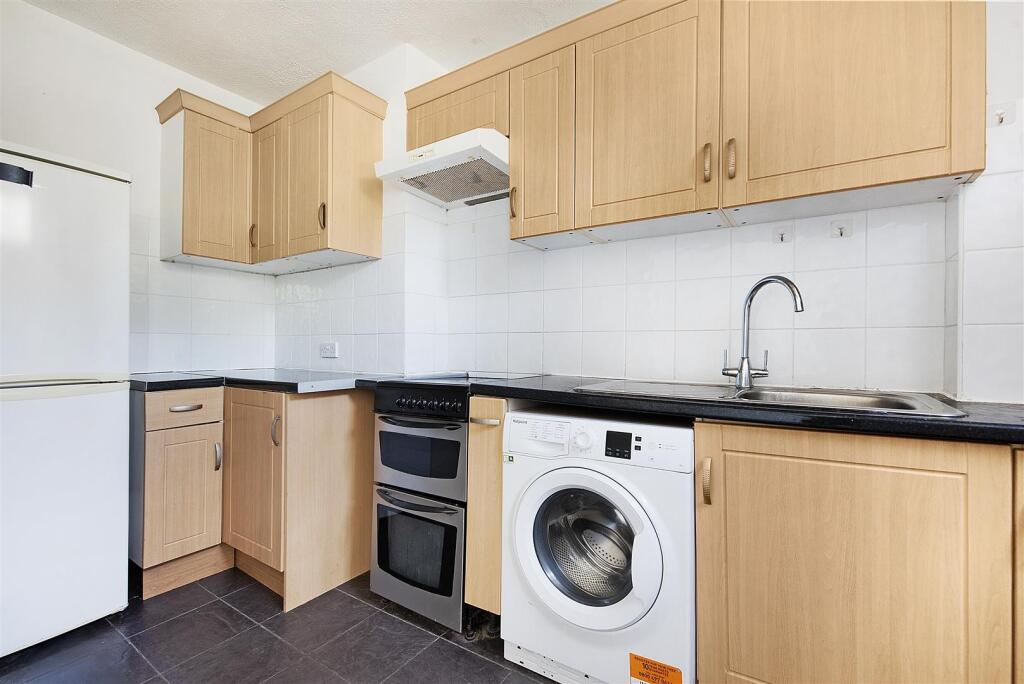 Kitchen/Dinning Area