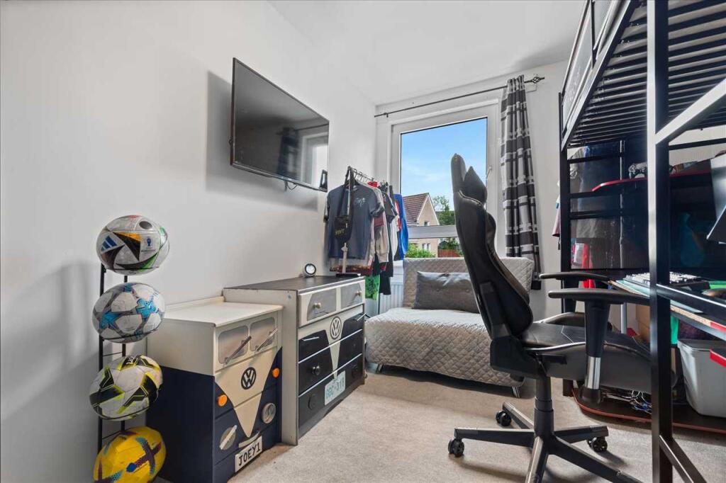 Bedroom Three (2)