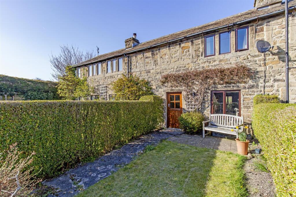 Front External-5.jpg