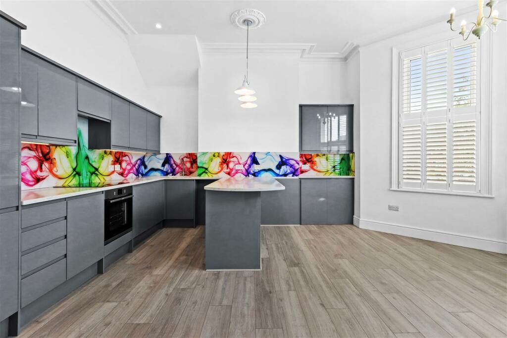 reception room #2.jpg
