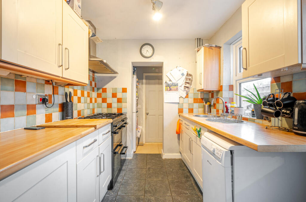 1344728-5-68b2c99...