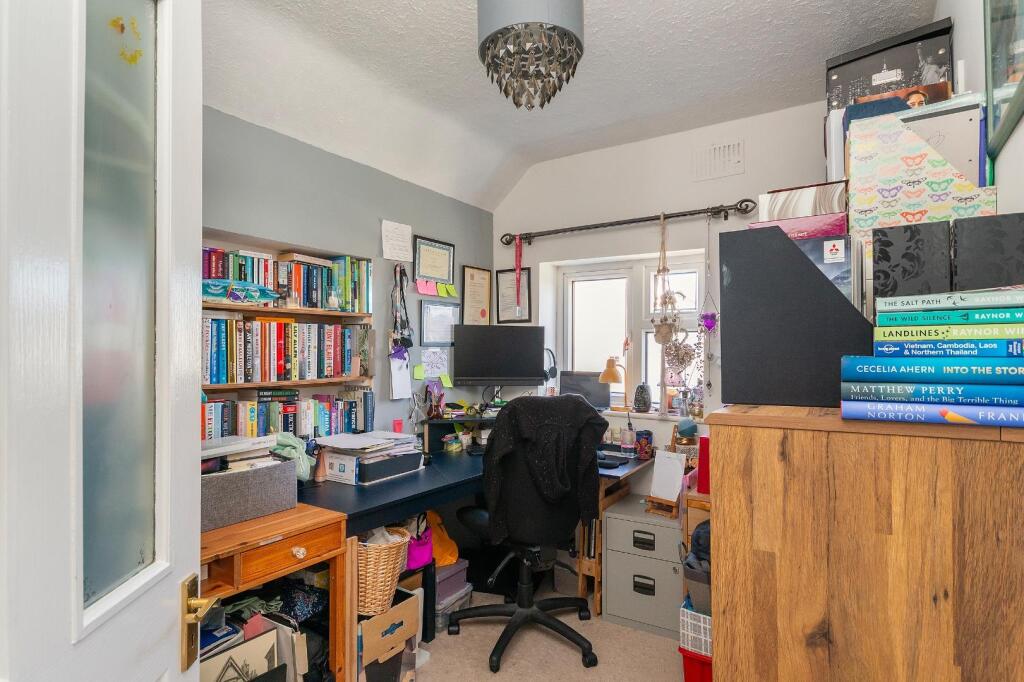 0B2TRCS - Bedroom A.jpg