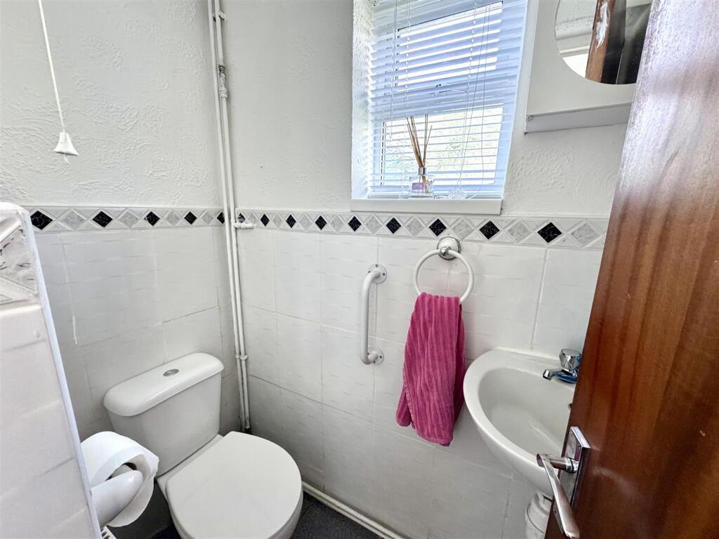 CLOAKROOM/WC