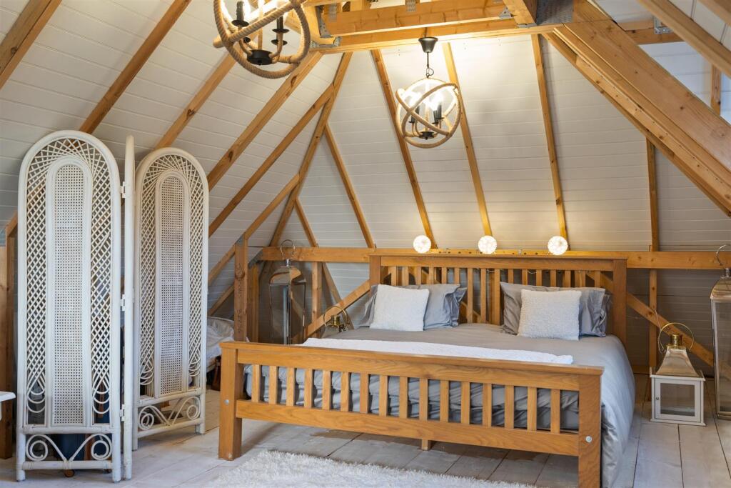 Lickey House, Twatling Road_101.jpg