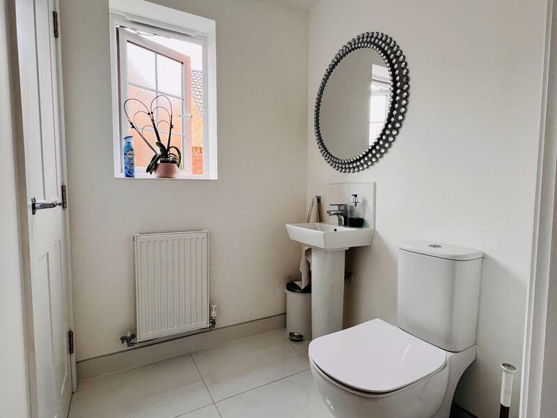 Cloakroom WC