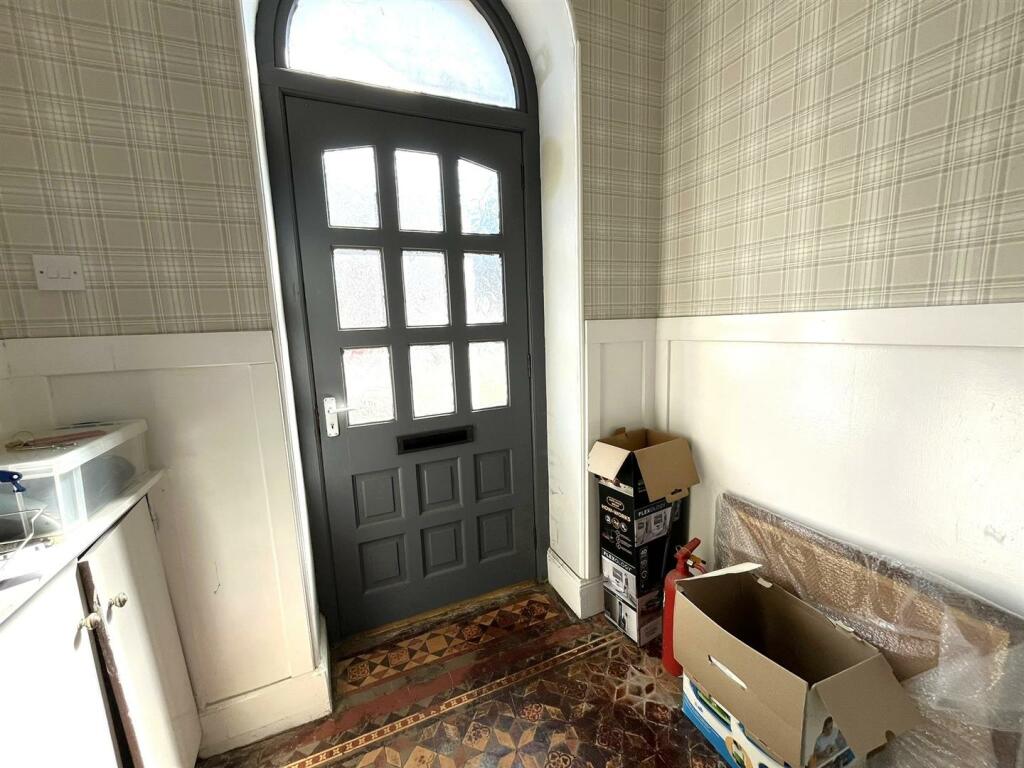 VESTIBULE