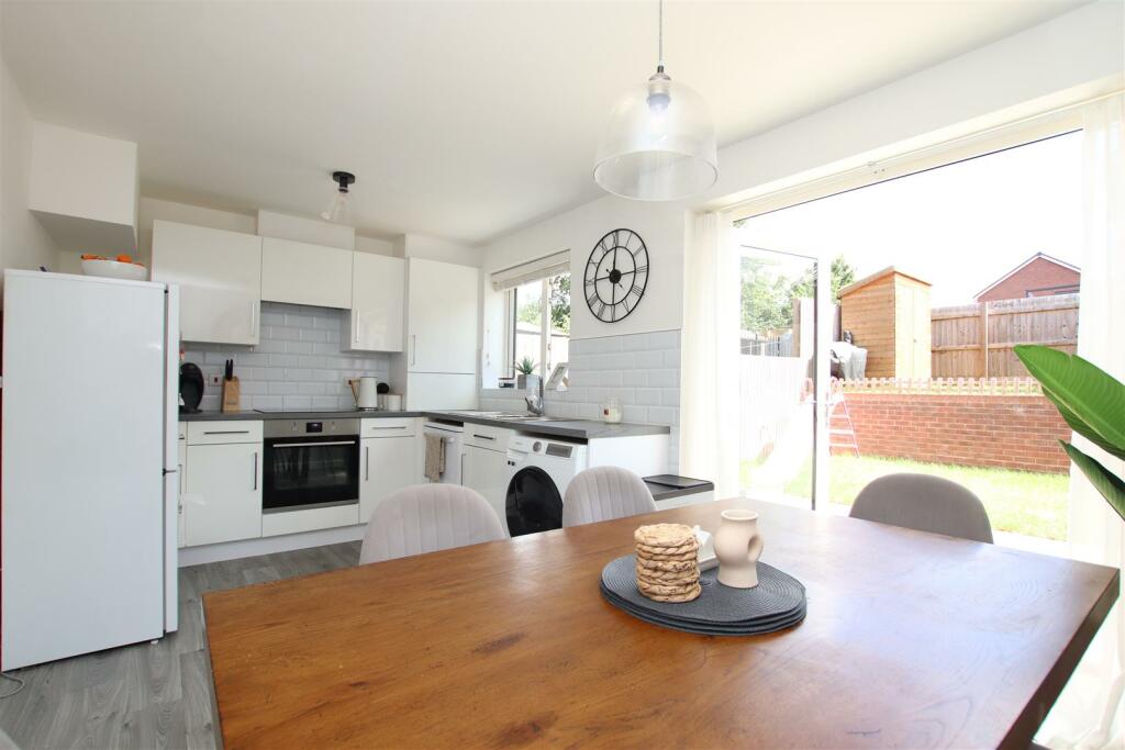 Kitchen Dining room.JPG