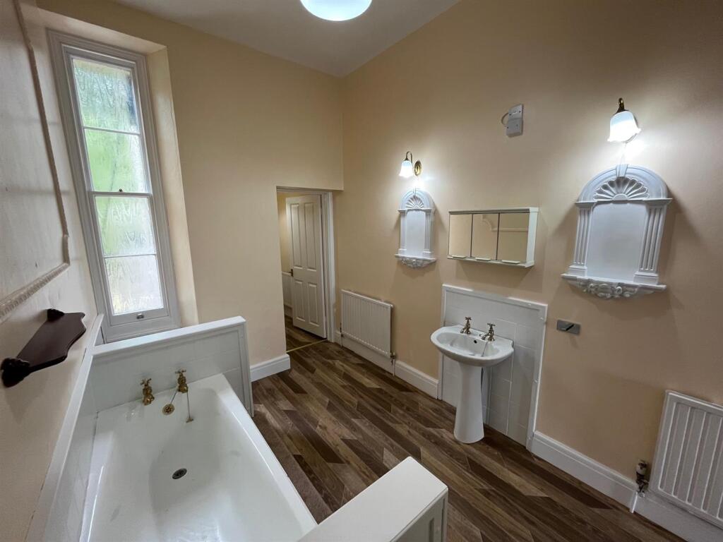 Bath.jpg