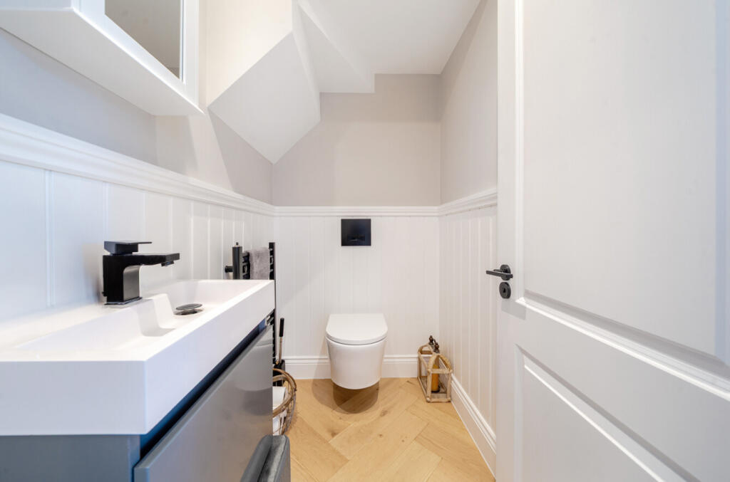 1326487-4-6875169...