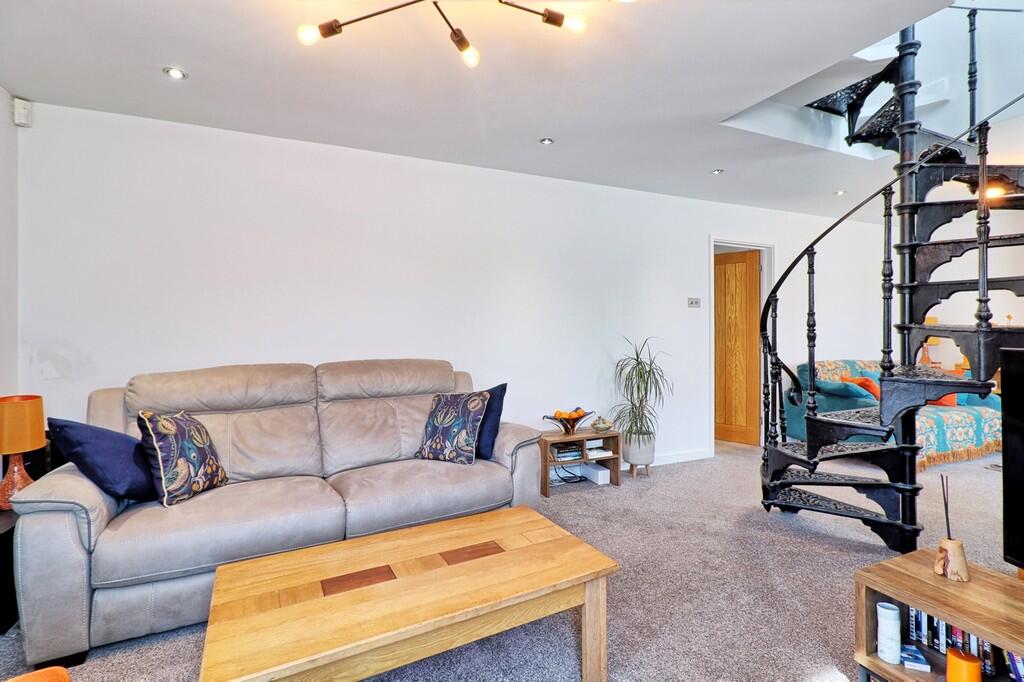 IMG_3949_50_51_ea...