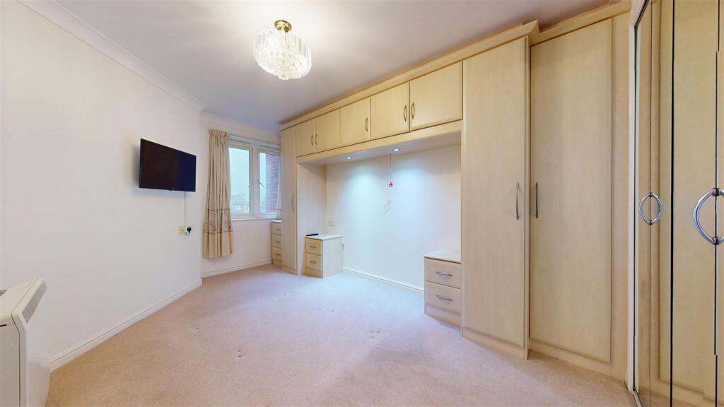 Henbury Court Bedroom