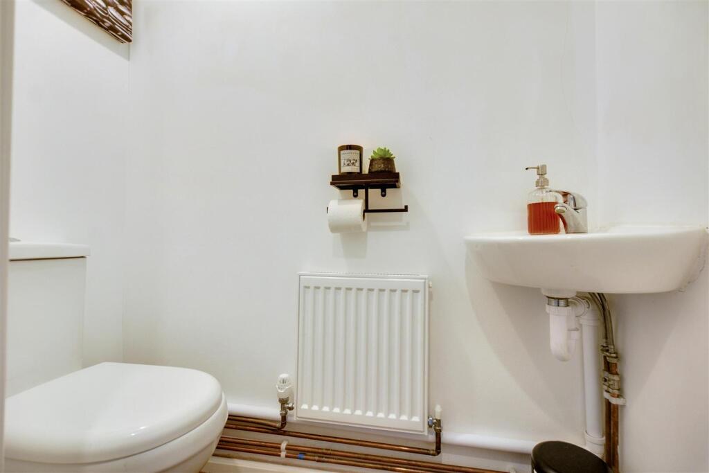 Ground Floor w.c.