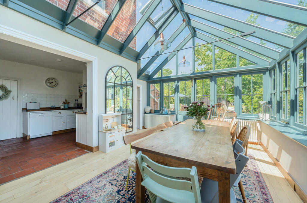 1305248-15-68540d...