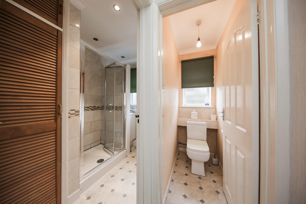 Shower Seaparate ...